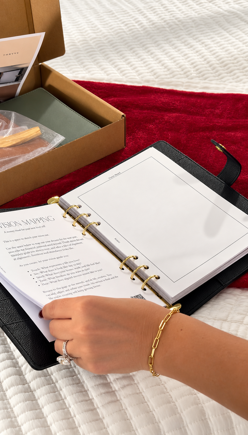 Opening a Thryve journal box to the Vision Mapping pages